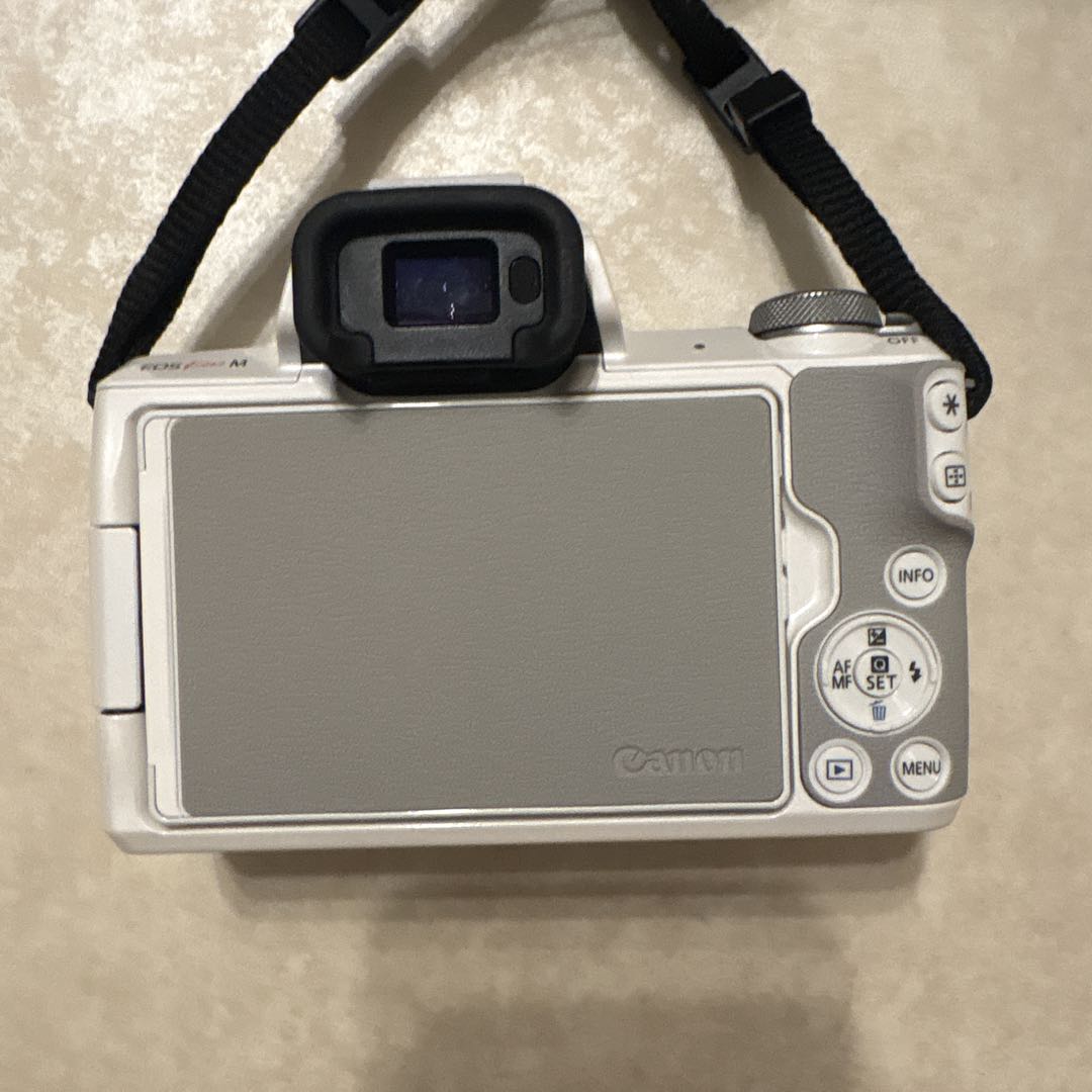 Canon EOS M ミラーレスカメラ ホワイト