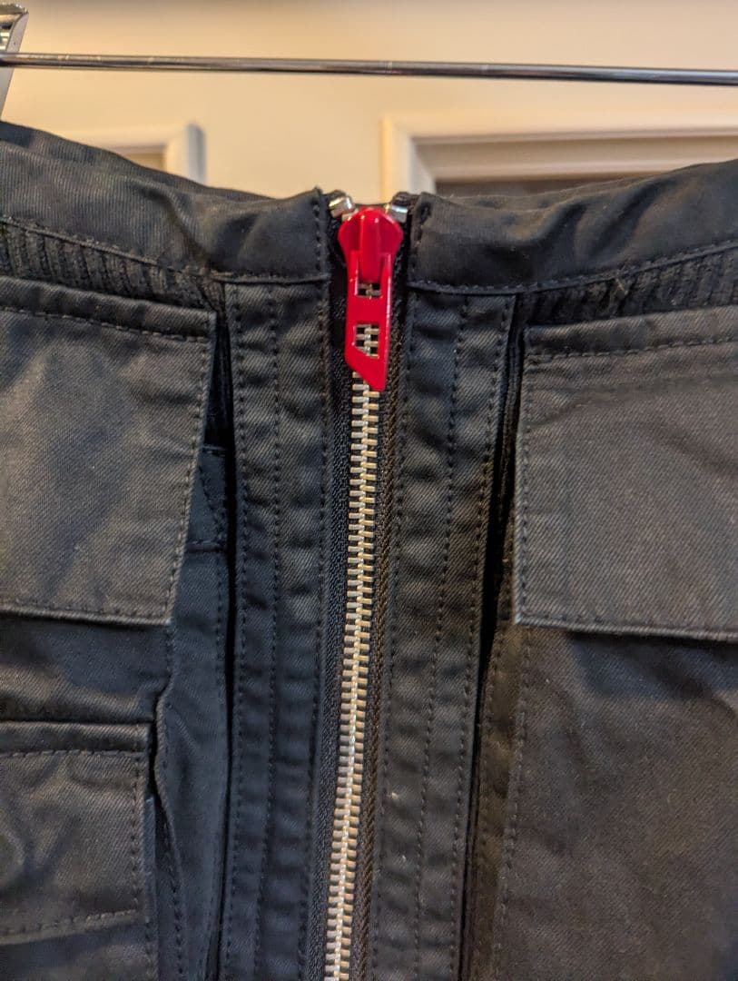 DIESEL 25年最新モデル ジップ付き異素材ニットスカート