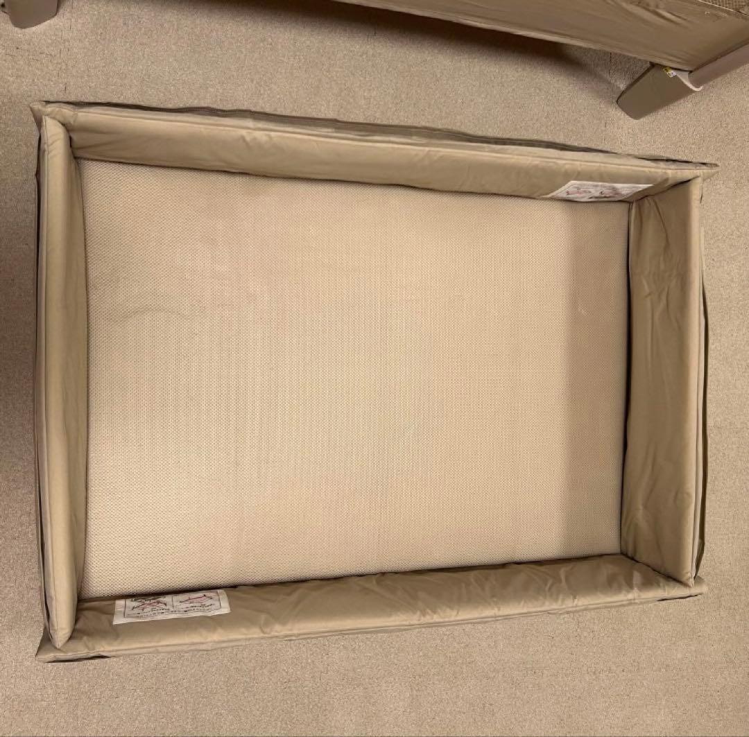 アップリカ　ココネルエアー　ベビーベッド　ココアブラウン