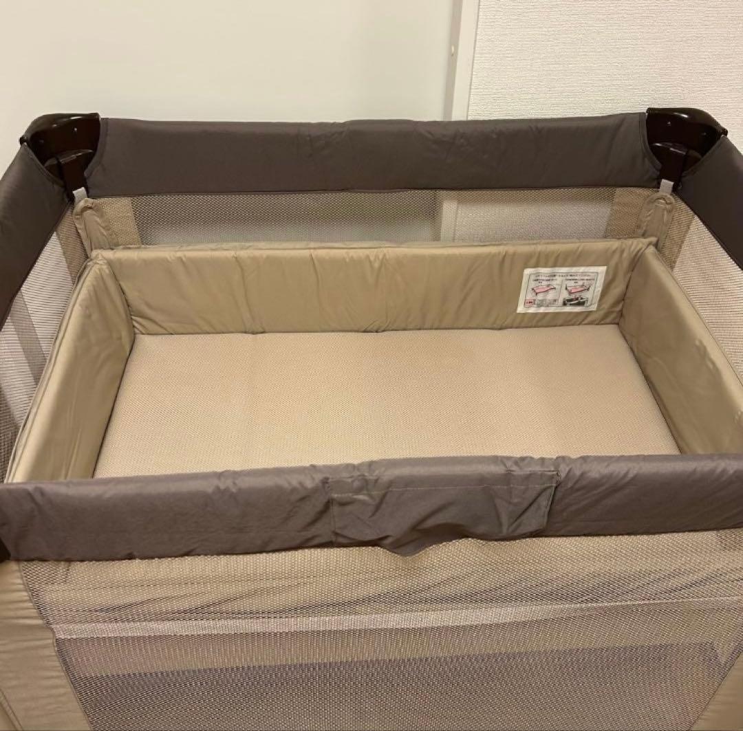 アップリカ　ココネルエアー　ベビーベッド　ココアブラウン