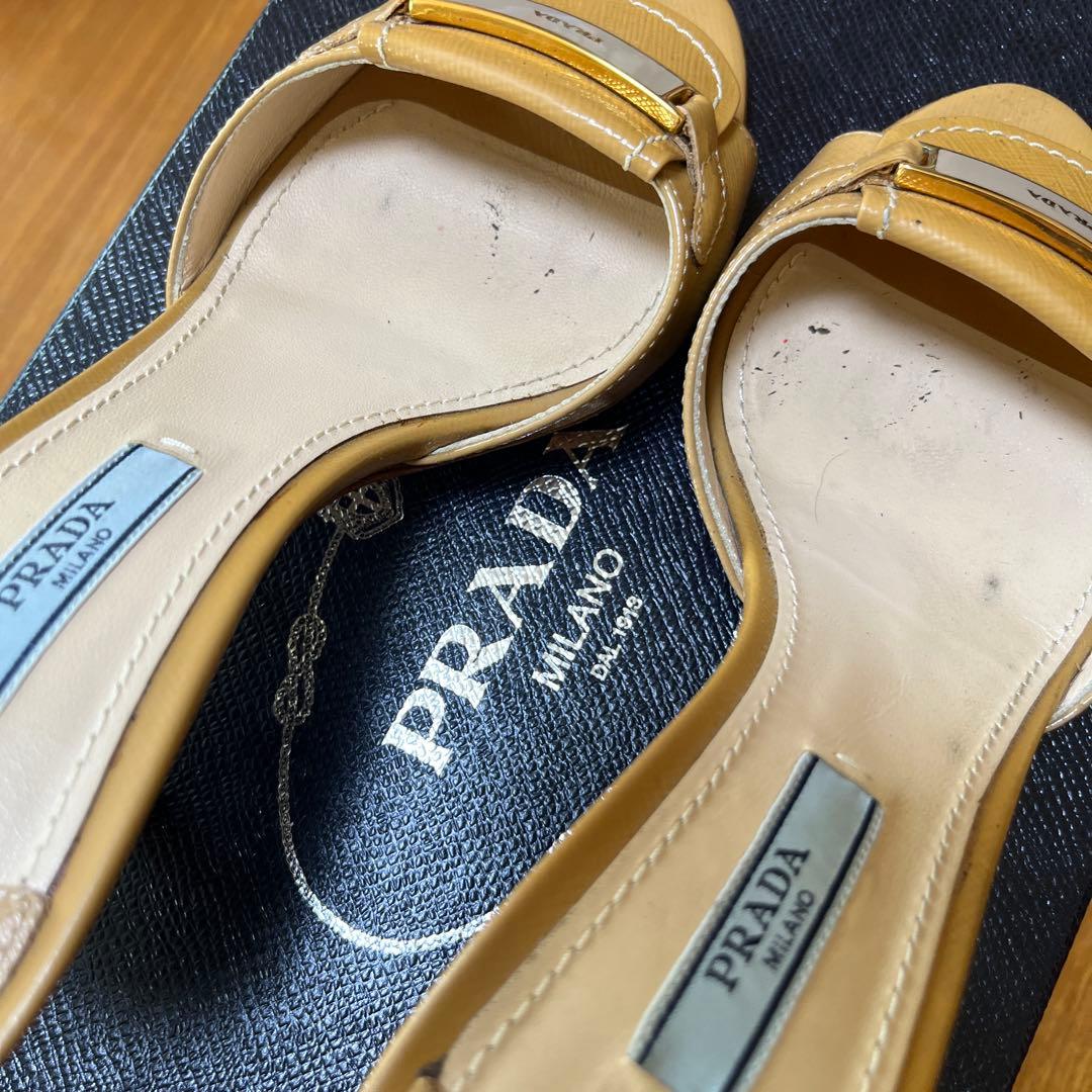 PRADA ベージュ ミュール