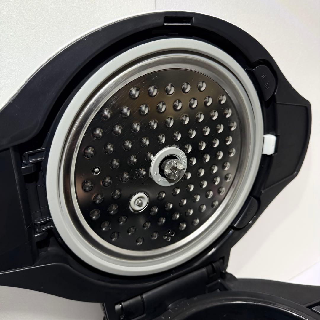 シャープ ヘルシオ ホットクック 2.4L KN-HW24F-W