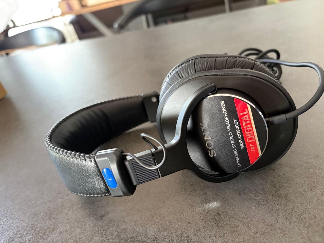ヘッドホン sony mdr-cd900st