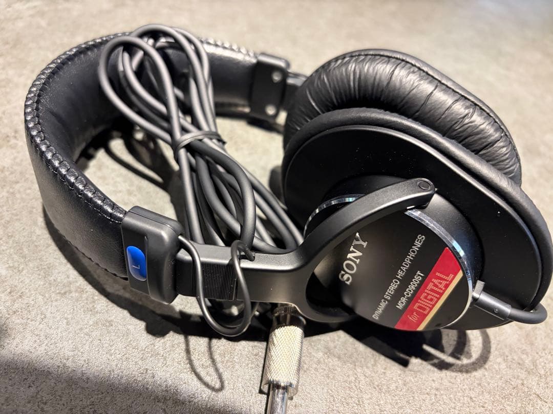 ヘッドホン sony mdr-cd900st
