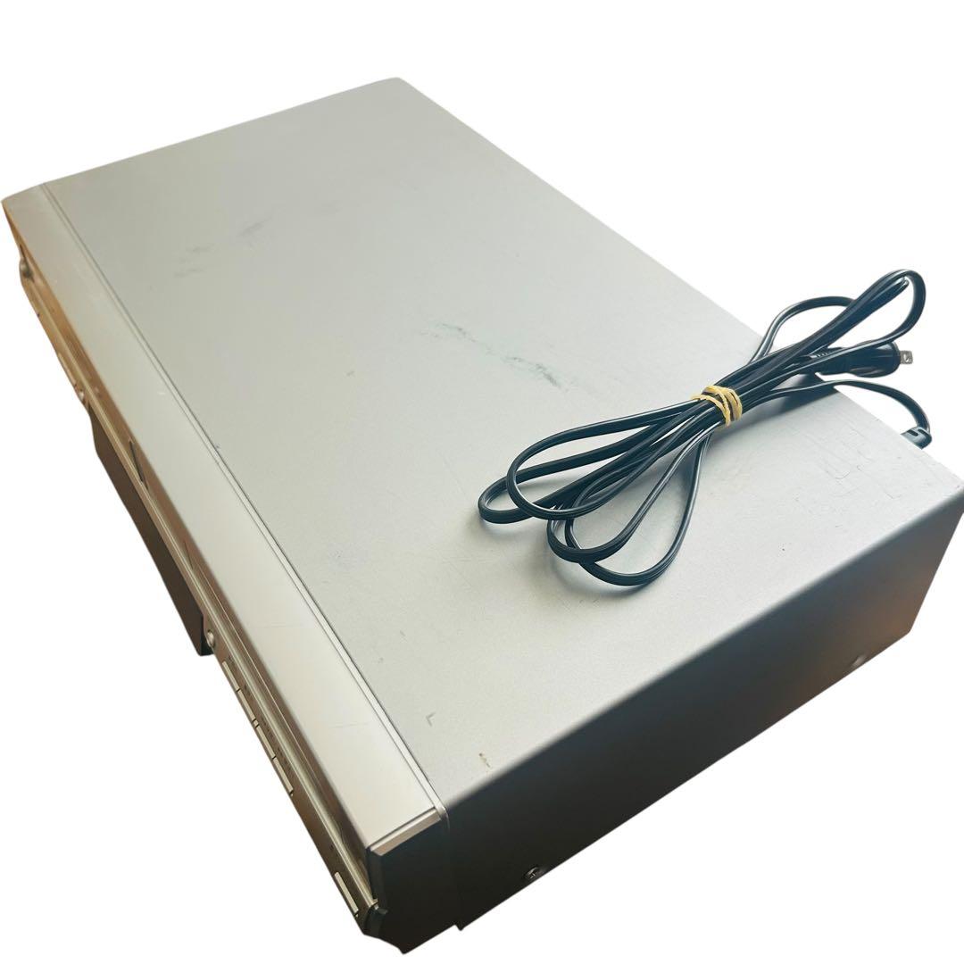 TOSHIBA 東芝 SD-V700 VHSビデオデッキ一体型DVDプレーヤー