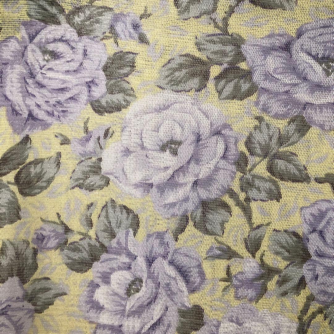 スージー様　新品　定価2万5千円超　薔薇色の暮らし　シルク100%薔薇柄