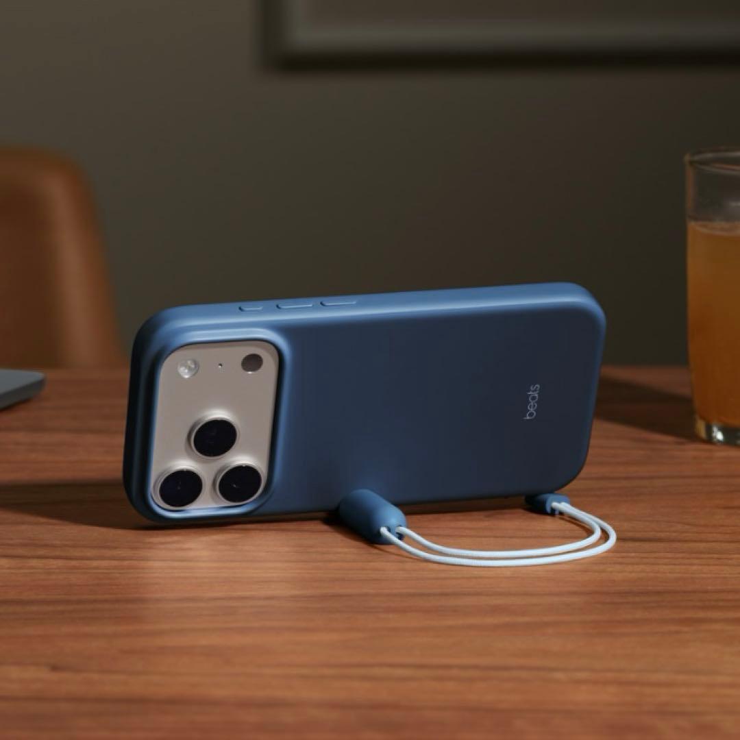 Beats iPhone 17 Pro スタンドケース　ベッドロックブルー