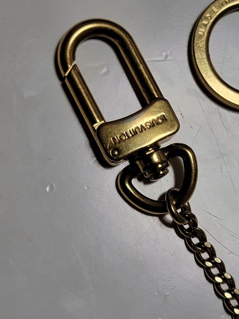 Louis Vuitton シェンヌ アノクレ ウォレットチェーン