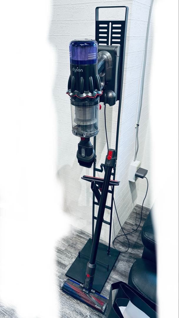 Dyson digital slim SV18 スタンド付 美品 掃除機