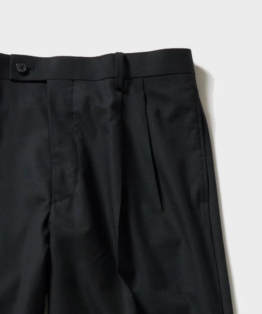 パンツ SUPER FINE TROPICAL WOOL TWO TUCK SLACKS