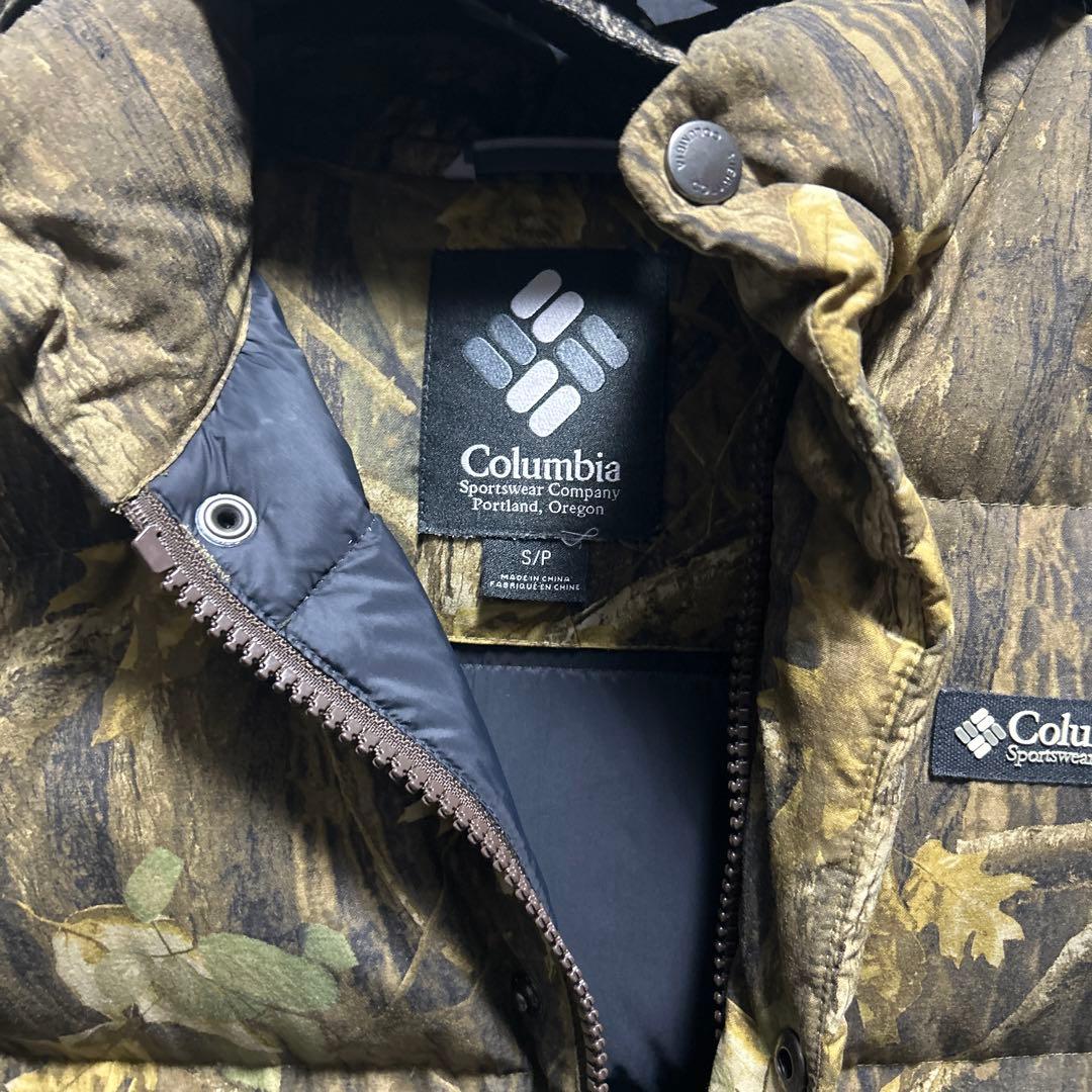 Columbia カモフラージュ ダウンジャケット