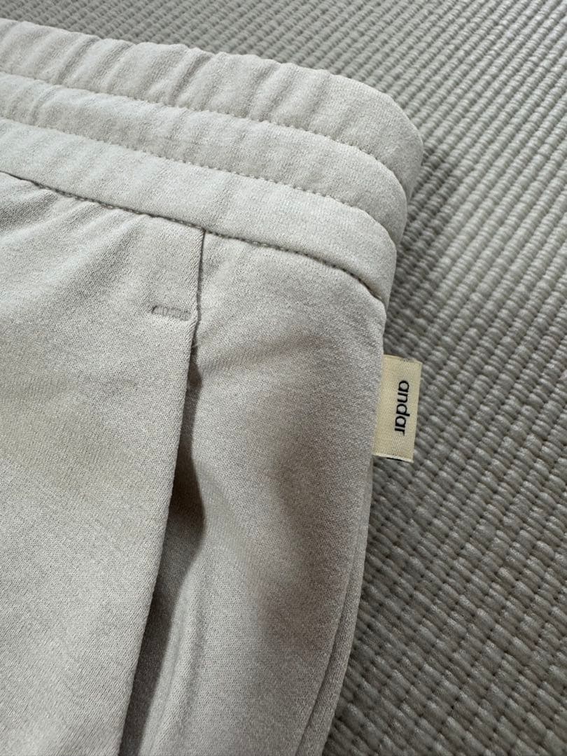 【Mii】andar Airy Fit裏起毛ワイドパンツ Lホワイトムスク