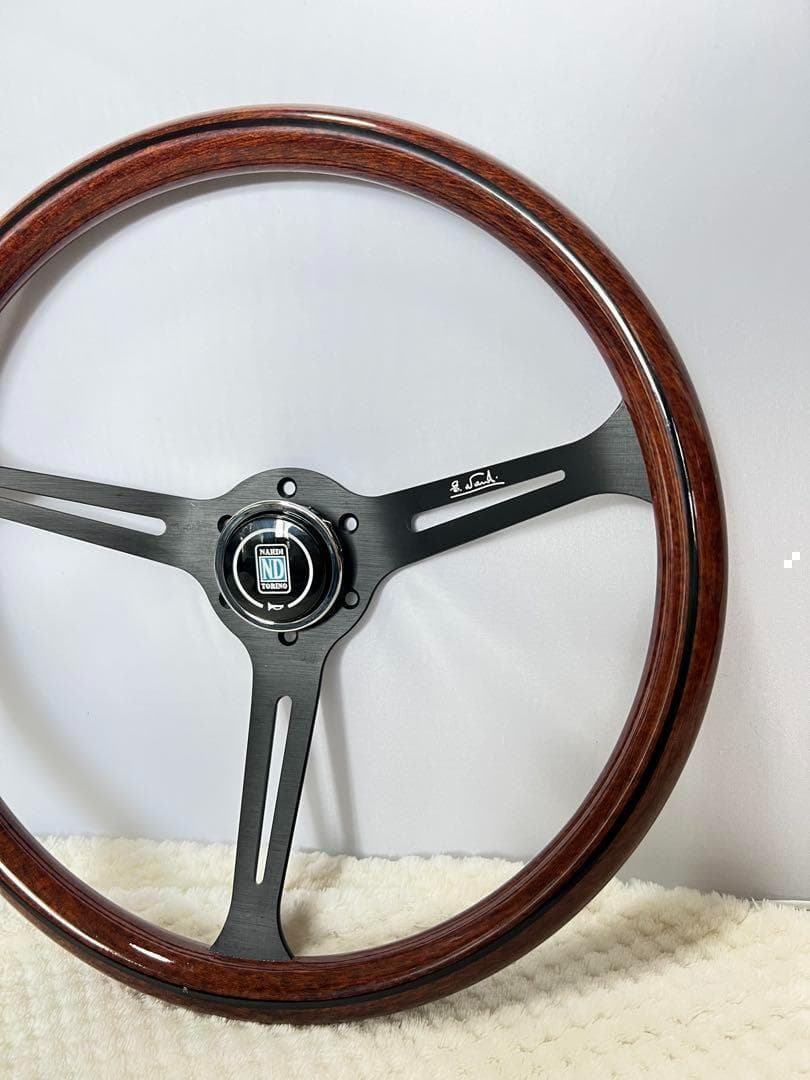 15インチ ナルディ 社外品 新品 未使用 人気のデザイン カラー