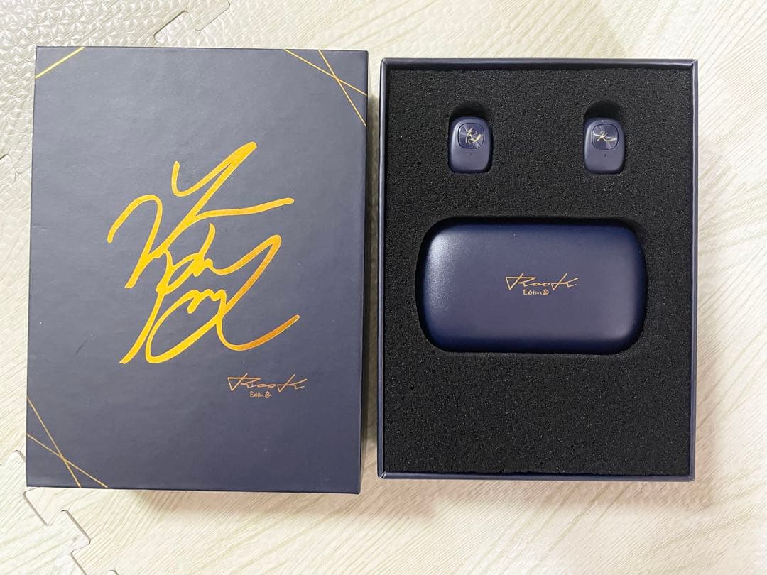 佐藤流司EditionR／ワイヤレスイヤホン