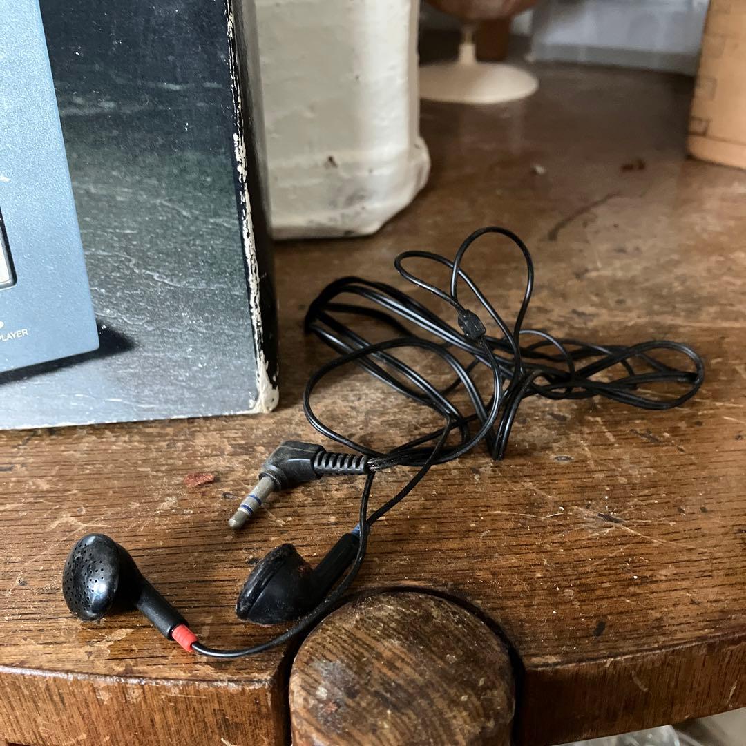 昭和レトロ SHARP 希少 カセットウォークマン 未使用 動作確認済