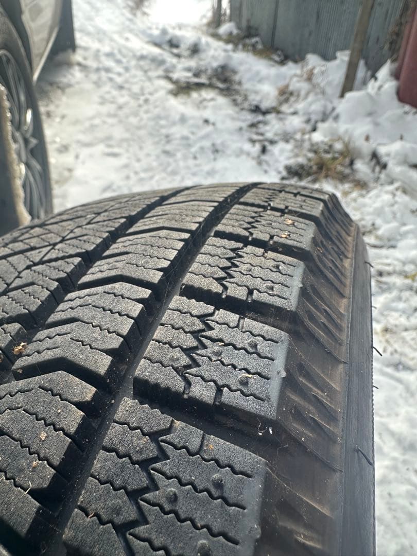 2022年 ブリザックvrx185/60r15 純正ホイール付イボ付き4本セット