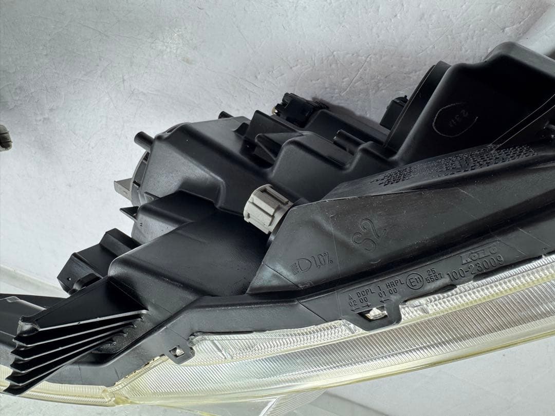 日産 エルグランド E52前期 左右セット ヘッドライト 100-23009