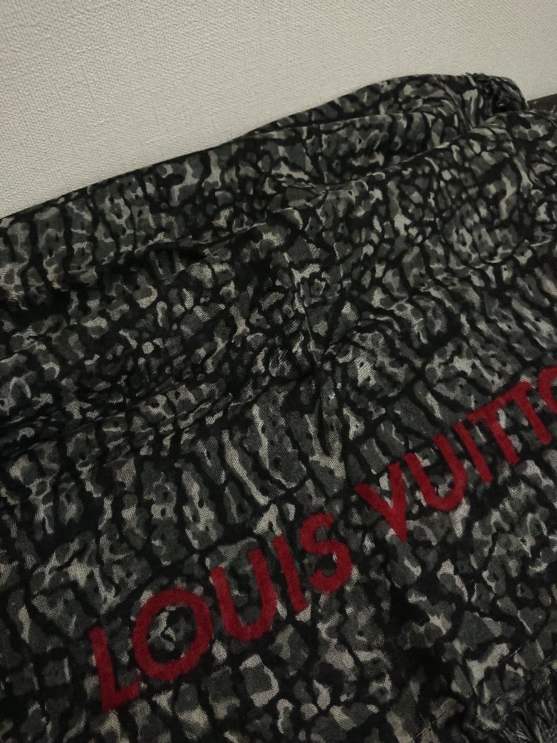 ルイ・ヴィトン LOUIS VUITTON ストール　ショール　カモフラ　グレー