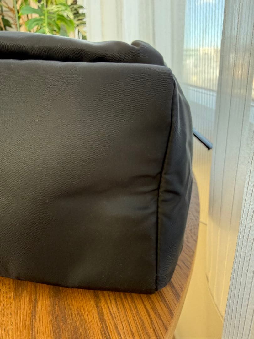 Momo PRADA ブラック ナイロン リュック