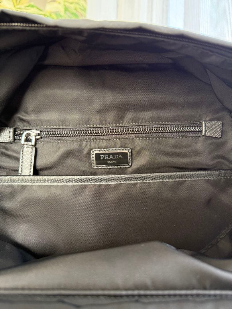 Momo PRADA ブラック ナイロン リュック