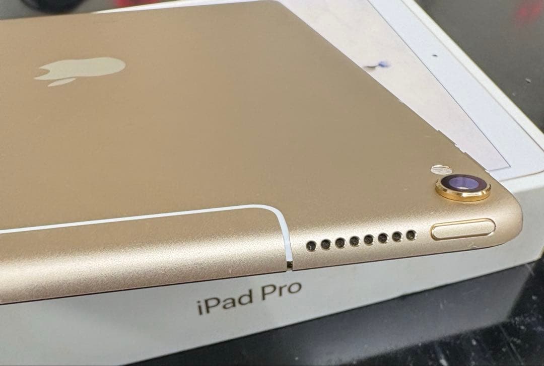 iPad Pro 10.5インチ　64GB MQF12J/A ゴールド