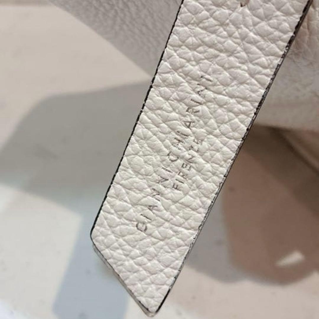 【美品】GIANNI CHIARINI アリファ S ショルダーバッグ　ホワイト