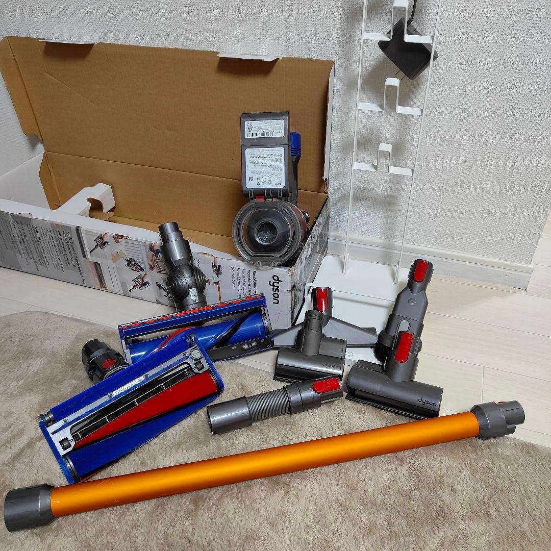 【直接取引のみ】ダイソン掃除機 V8 Absolute