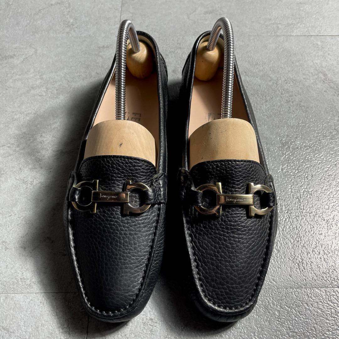 美品✨ フェラガモ ローファー ガンチーニ シボ革 シルバー金具 ブラック