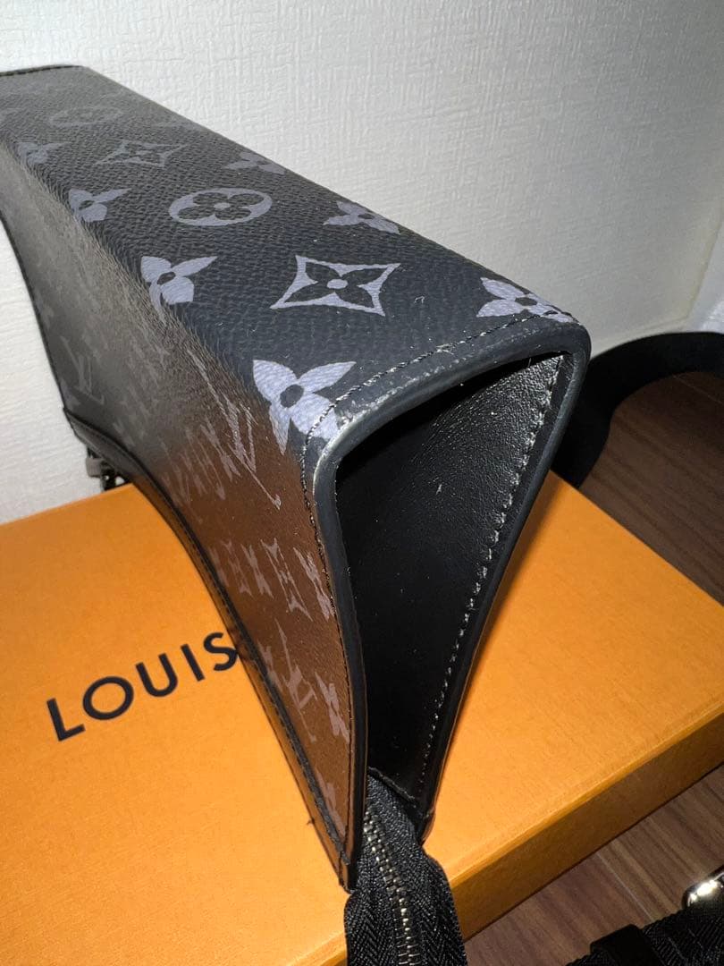 ルイヴィトン M81124 ガストンウエアラブルウォレットショルダーバッグ