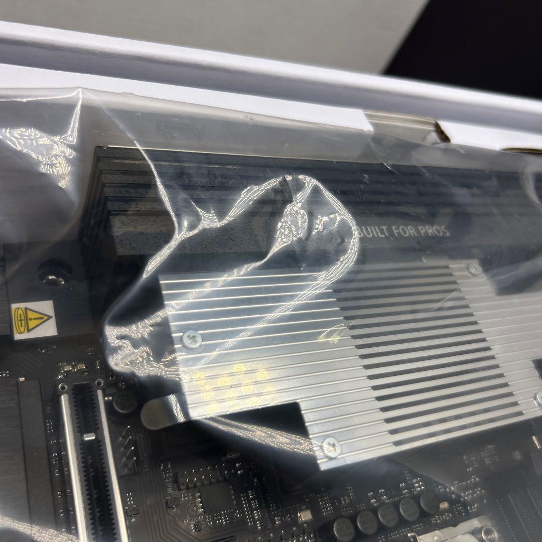 ASUS Pro WS TRX50-SAGE WIFI AMD 2025年製