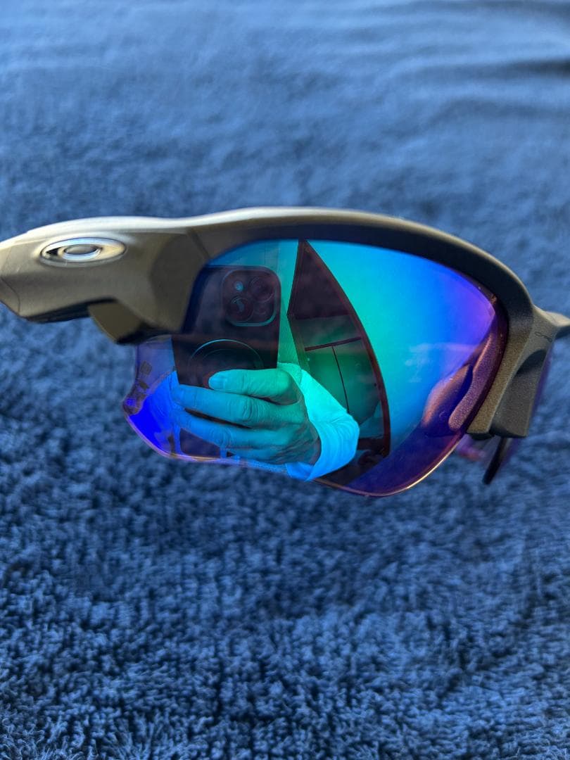 Oakley サングラス ブラックフレーム ブルーレンズ