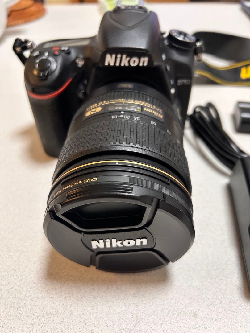 Nikon D750 デジタル一眼レフカメラ、24-120mmレンズ