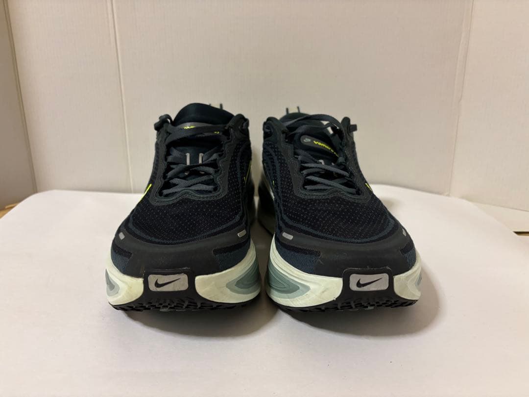 NIKE VOMERO PLUS ナイキ ボメロプラス 27.0cm