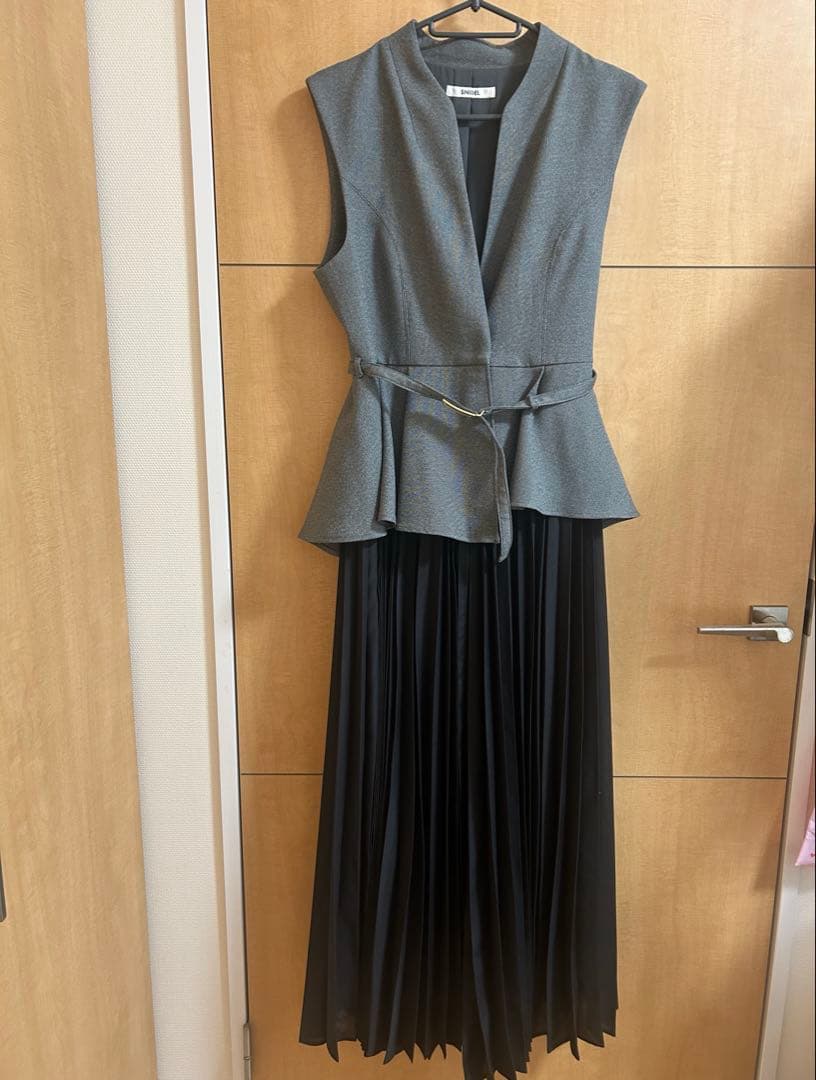 SNIDEL スナイデル ベルティッドペプラムスイッチングワンピ