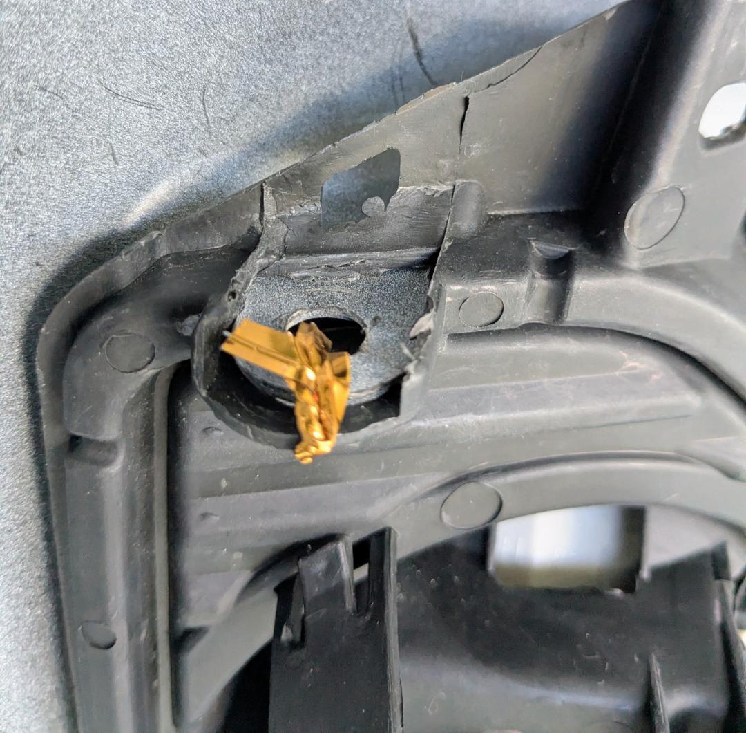 トヨタ 200系4型 ハイエース フロントバンパー 中古