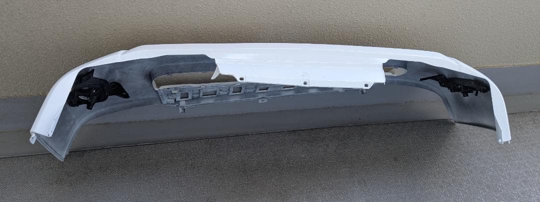 トヨタ 200系4型 ハイエース フロントバンパー 中古