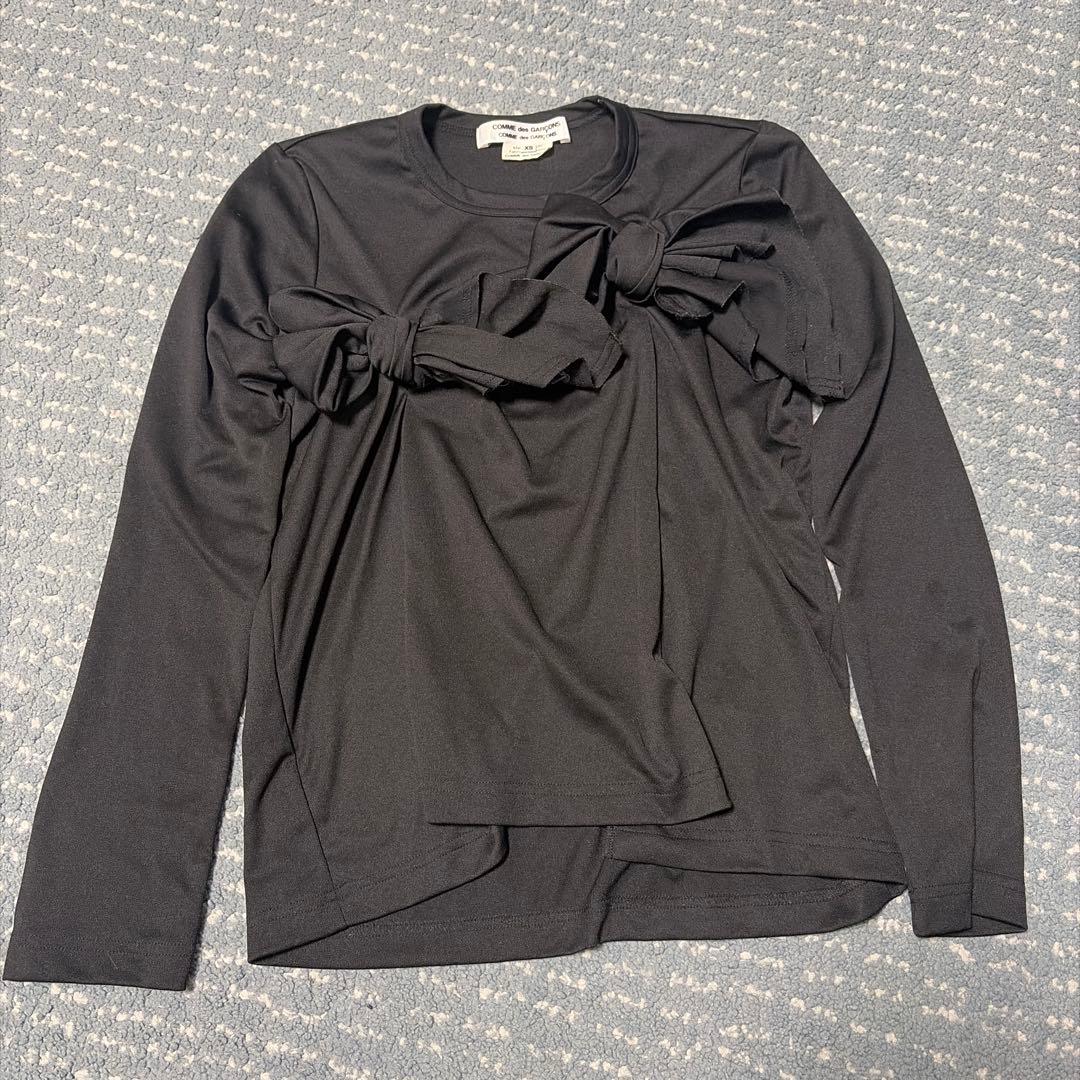 リボン付きブラック長袖Tシャツ XS