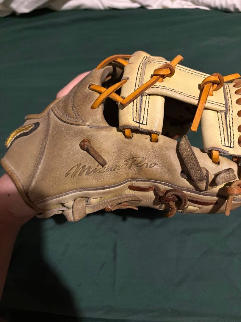 Mizuno Pro 硬式グローブ 右投げ ベージュ