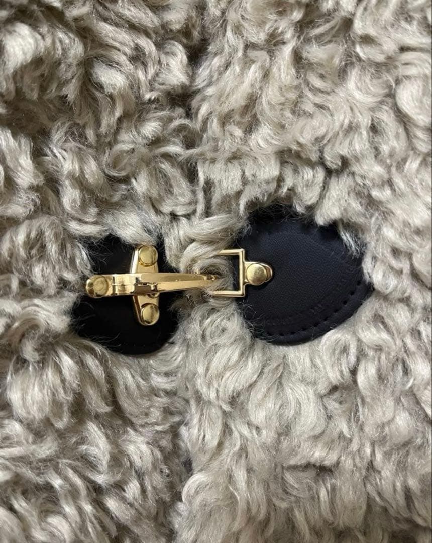 トグルボタンフェイクファージャケット