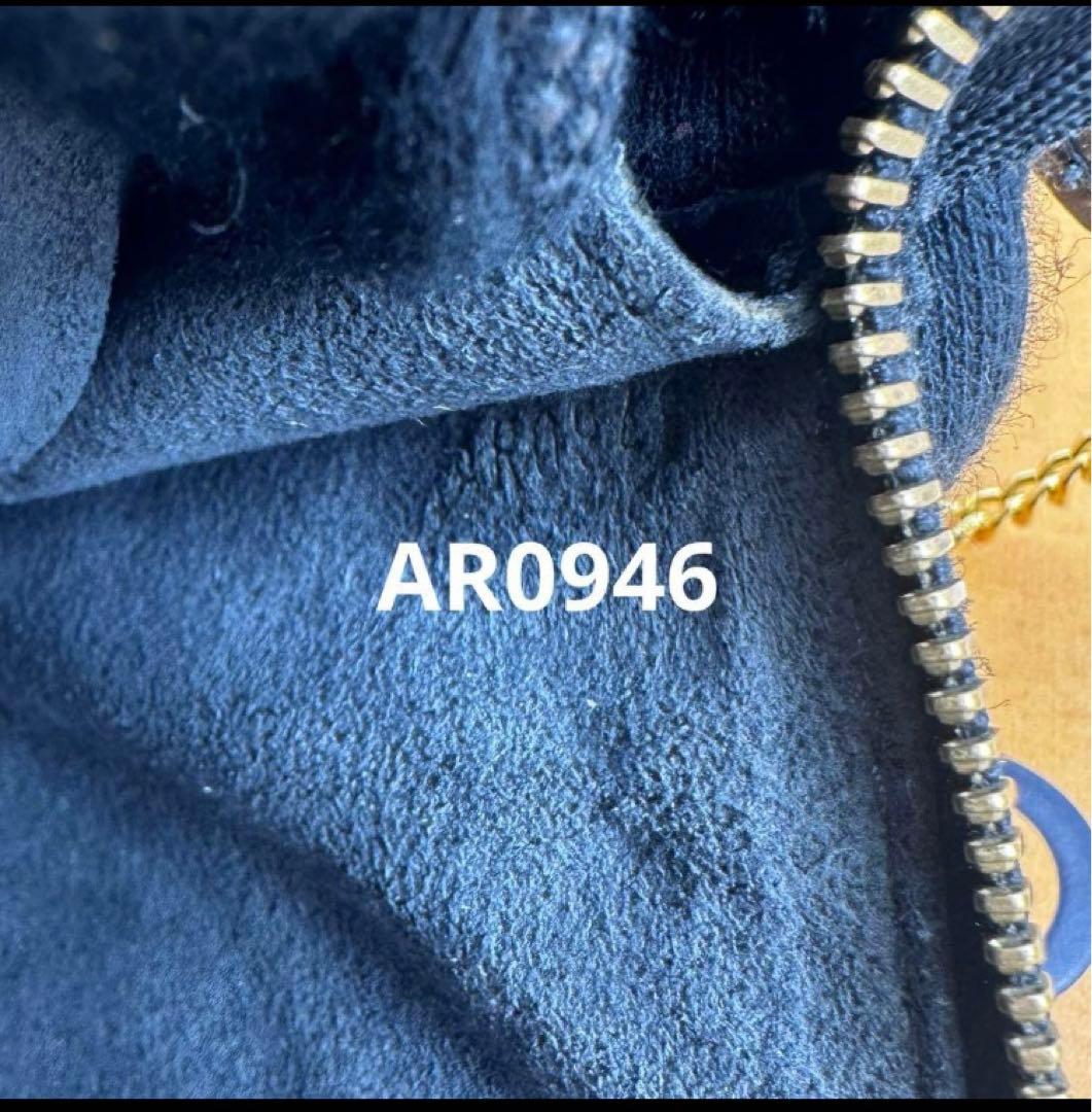 Louis Vuitton エピレザー ブラック クラッチバッグ