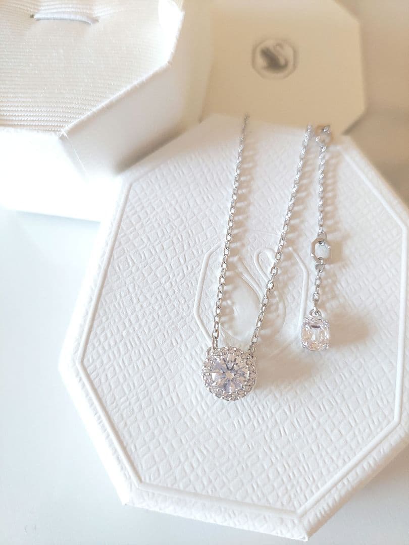 新品 SWAROVSKI Una Angelic ネックレス スワロフスキー