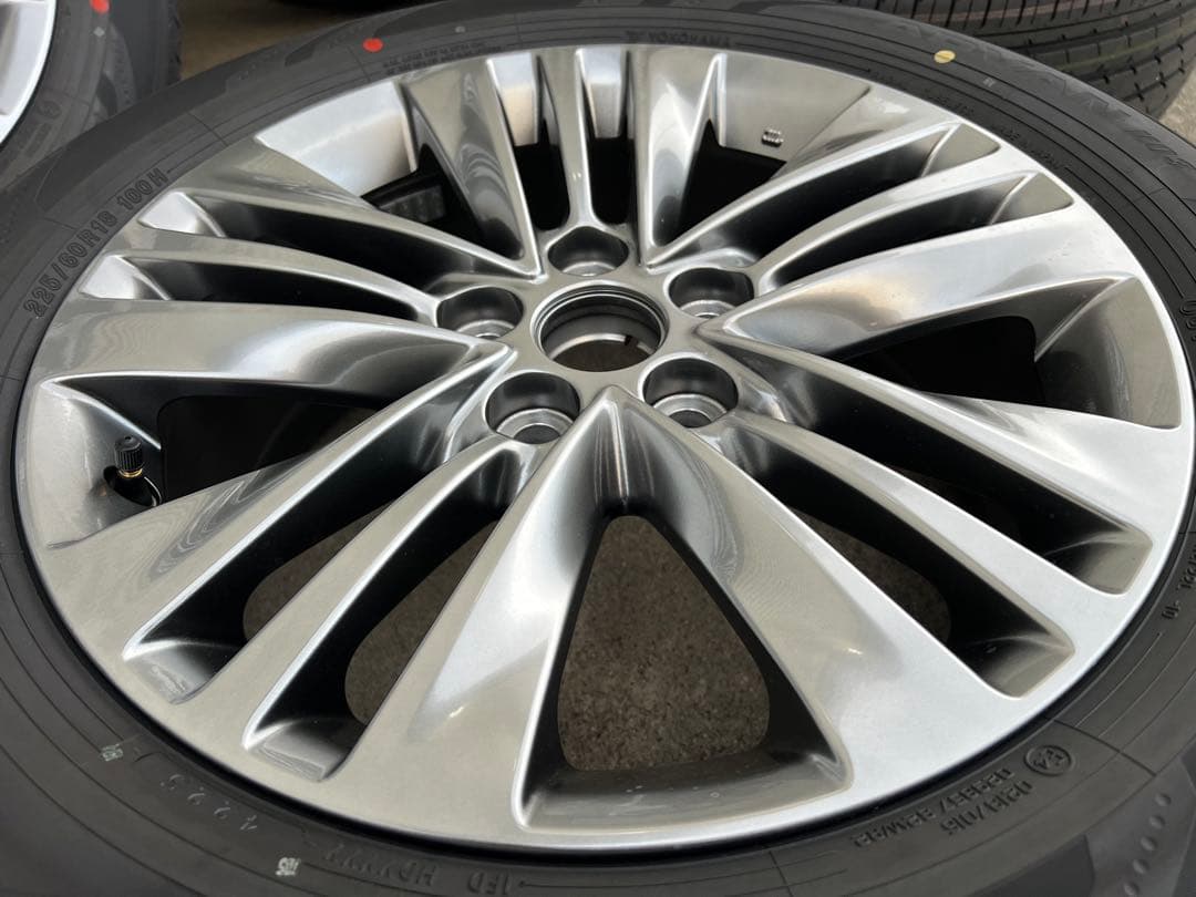 アルファード40系　純正　18インチ アルミホイールセット　タイヤ