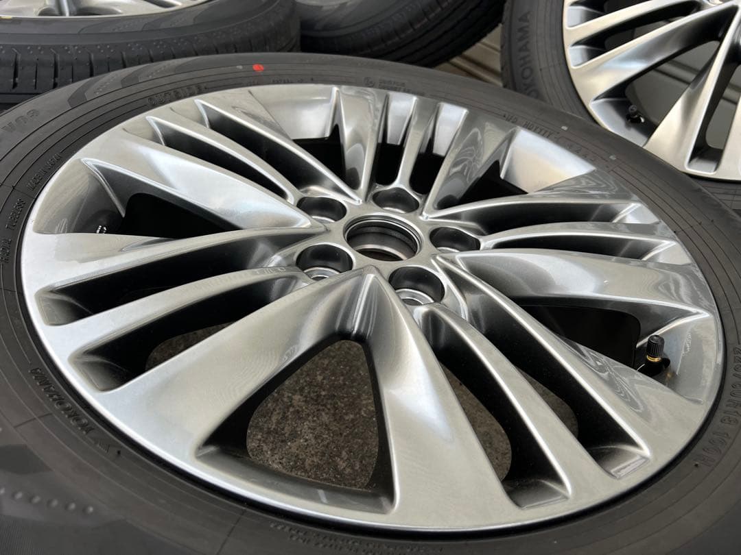 アルファード40系　純正　18インチ アルミホイールセット　タイヤ