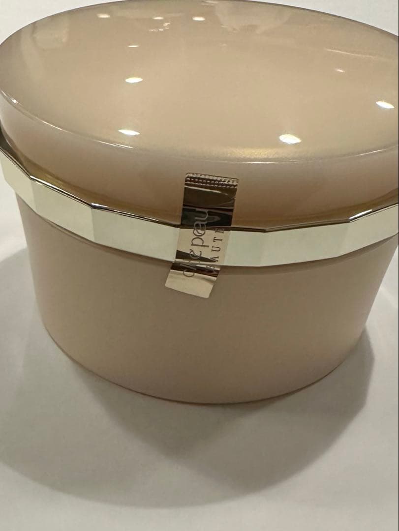 クレドポーボーテ クレームプールルコール ボディクリーム