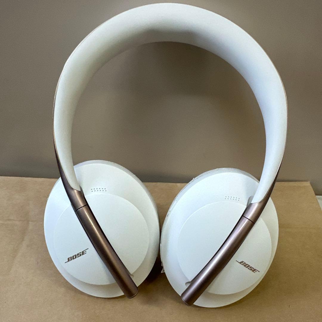 BOSE Noise Cancelling Headphones 700 白