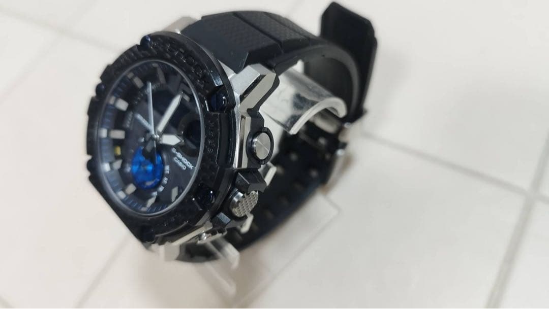 (極美品)G-SHOCK GST-B300XA レア 電波ソーラー メンズ