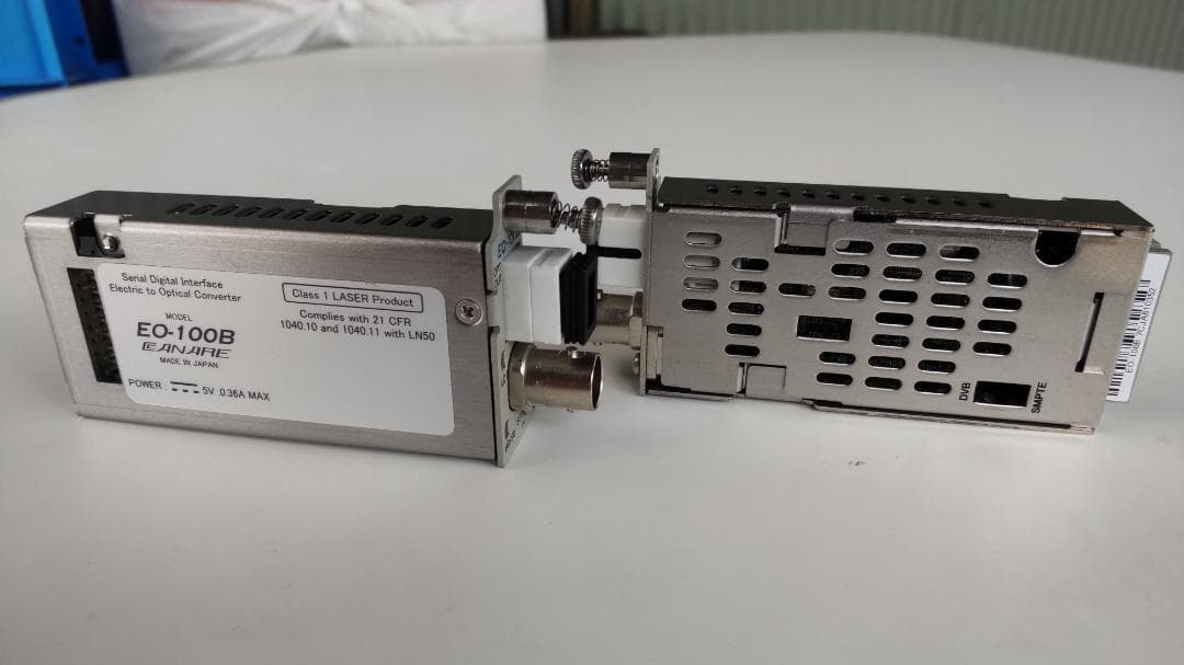 CANARE　HD-SDI 光コンバータ EO-100B (TX)　2台