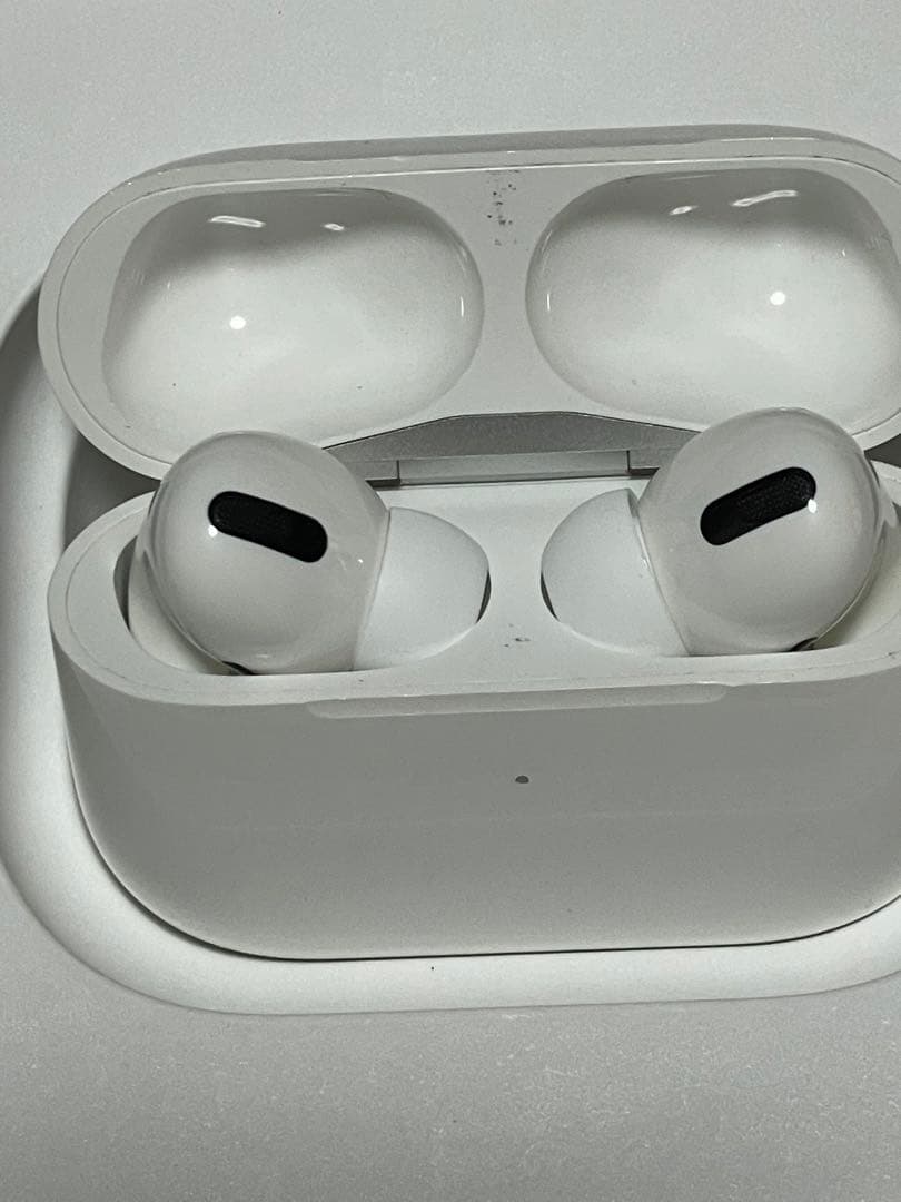 Apple AirPods pro MWP22J/A 第1世代