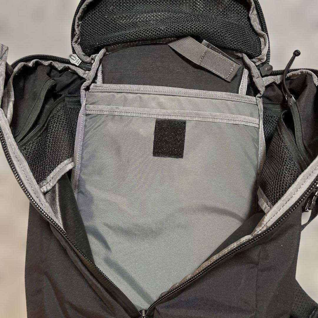 MYSTERY RANCH ブラックバックパック