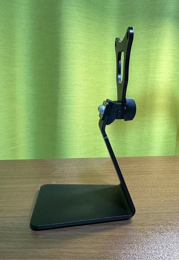 GENELEC 8010 スピーカースタンド ブラック　ペア